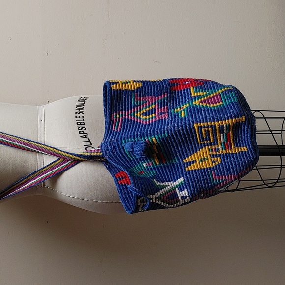 Colorful Crocheted Bucket Bag from Central or South America in Blue - Picture 5 of 16